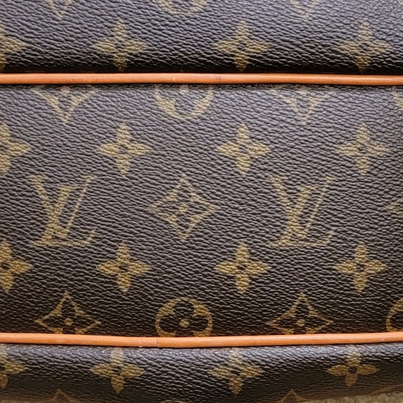 Louis Vuitton Boetie Monogram PM Handbag - Picture 4 of 16